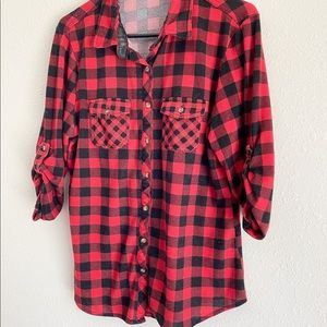 Red and Black Buffalo Plaid! Great seasonal item.Especially for Christmas!
